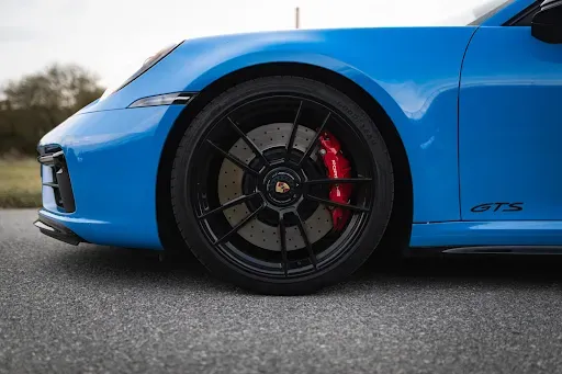 Wypożyczalnia samochodów sportowych Gdańsk